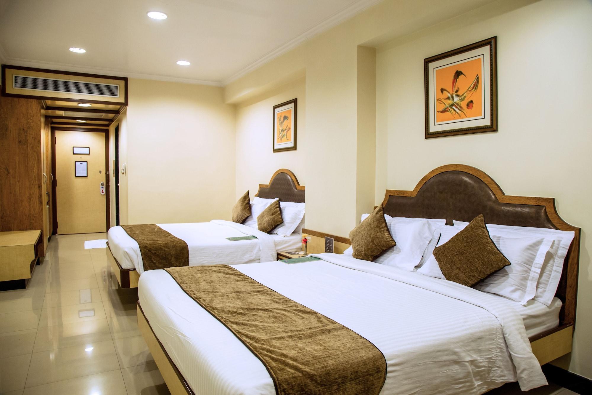 Hotel Tip Top Plaza Тхане Экстерьер фото