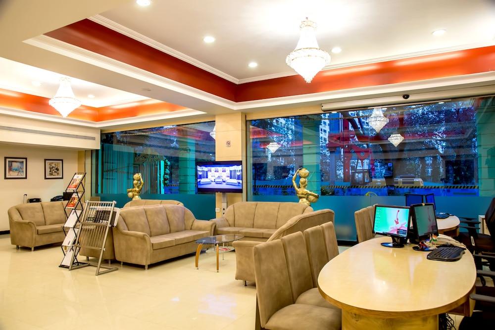Hotel Tip Top Plaza Тхане Экстерьер фото